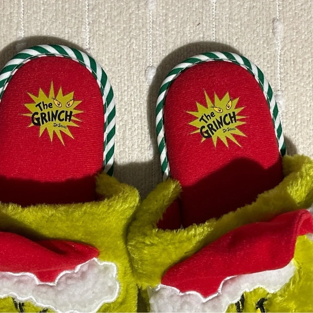 N/A cozy grinch